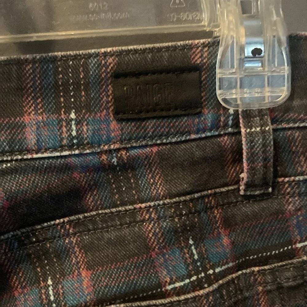 Paige size 25 Hoxton Ankle Black Atlantic Titan plaid jeans